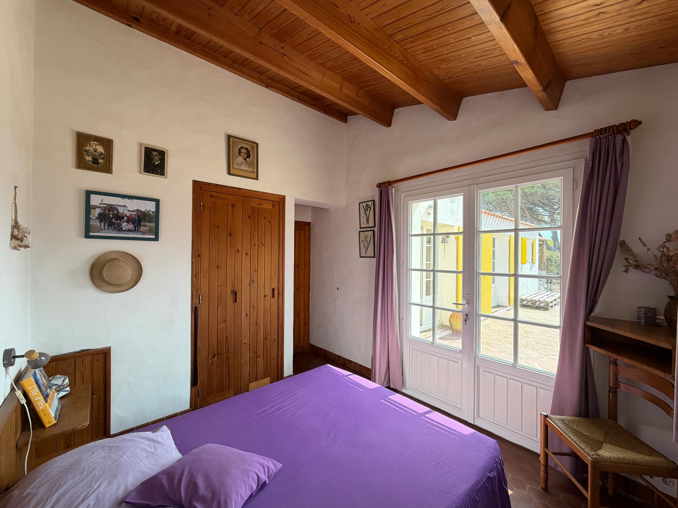Schlafzimmer 3 mit Zugang zur großen Terrasse